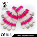 The fashionable designs of warm winter gloves